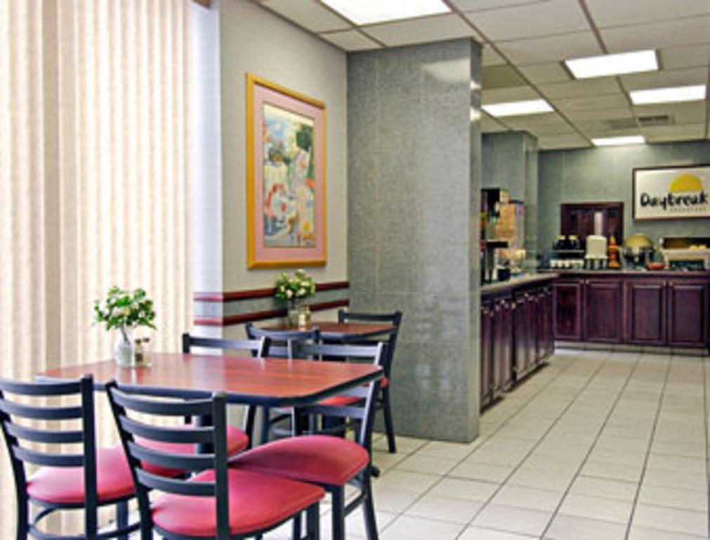 Days Inn By Wyndham Amarillo East Restoran gambar
